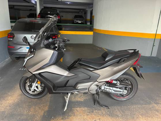 KYMCO AK 550i KYMCO AK 550i